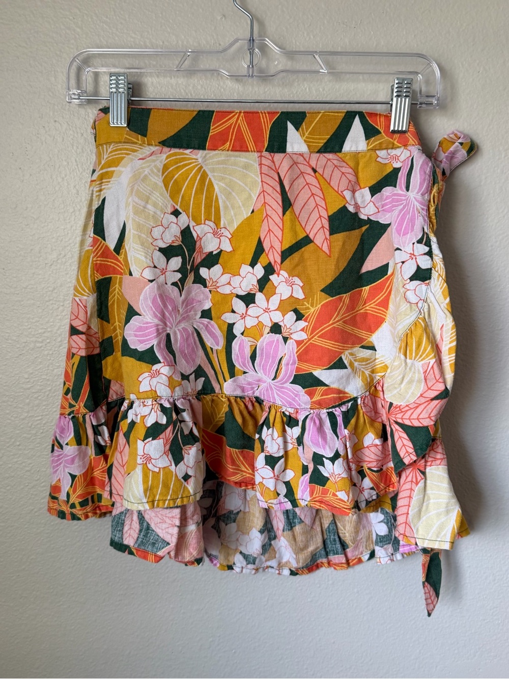 Aerie Linen Blend Tropical Floral Wrap Mini Skirt - Yellow & Pink size medium - Picture 3 of 5
